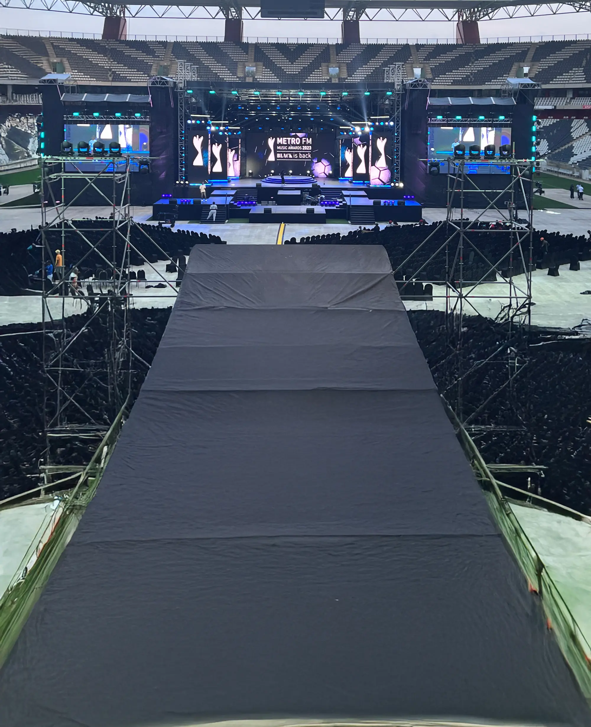 Structure Design + Build.